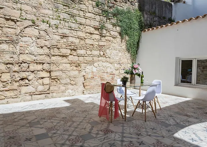 La Fuente De La Casona